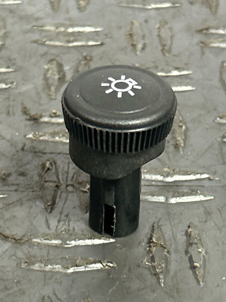 1999-04 Ford Mustang Reman Head Light Control Knob - NICE SHAPE 283