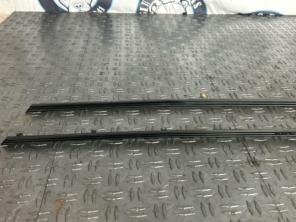 2003-04 Ford Mustang SVT Cobra Side Skirt/Rocker "MUSTANG" Trim 283
