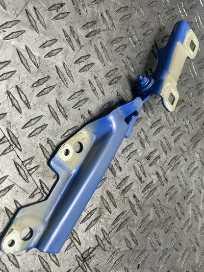 1999-04 Ford Mustang Hood Hinges Pair OEM 284