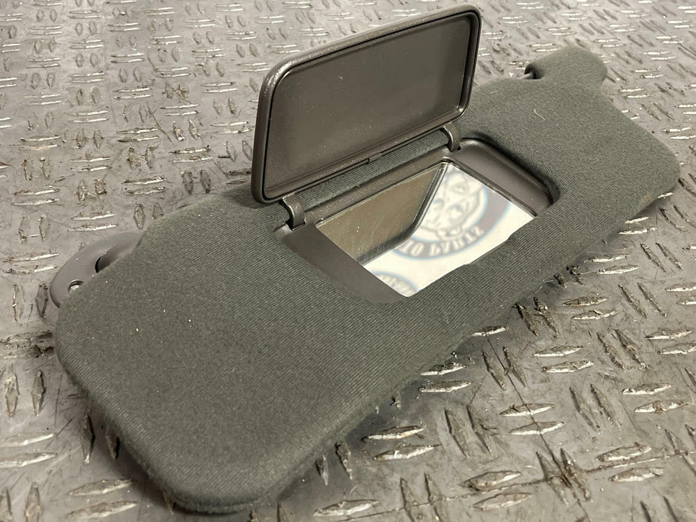 1999-04 Ford Mustang Coupe Sun Visors 284
