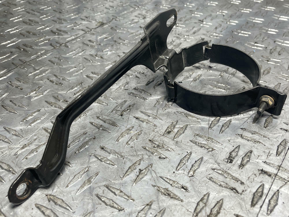 1999-04 Ford Mustang A/C Drier Mounting Bracket 284