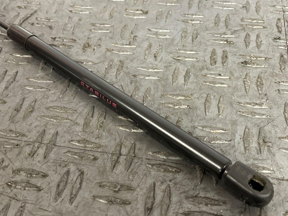 1999-04 Ford Mustang OEM DeckLid Trunk Shocks/Struts 284