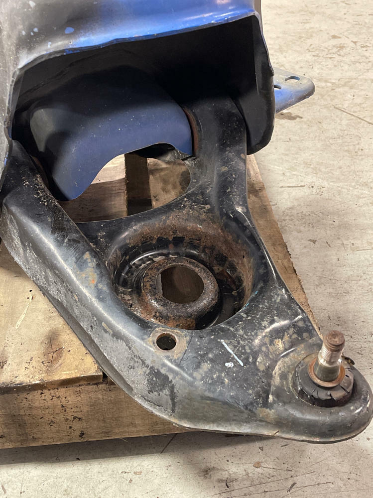 1999-04 Ford Mustang Mach One OEM K-Member Assembly- Azure Blue, SEE DESC. 284