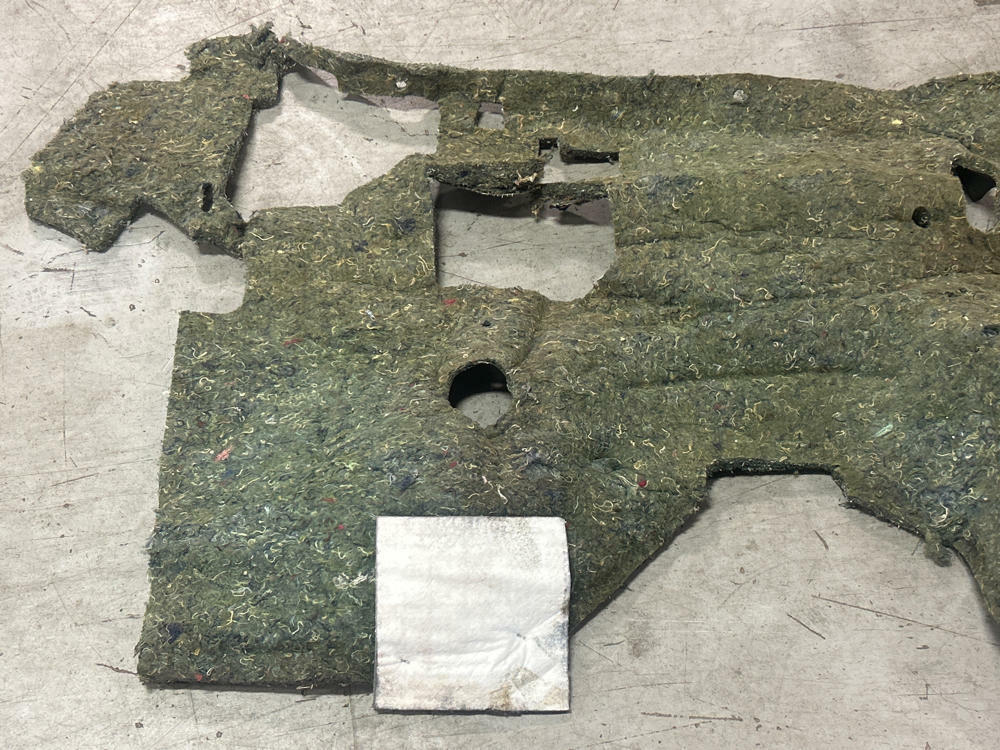 1999-04 Ford Mustang Firewall Insulation- 36k Miles 284