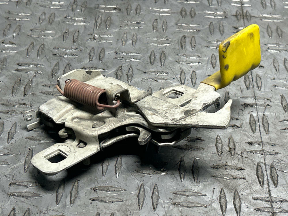 1999-04 Ford Mustang Hood Latch Assembly 284
