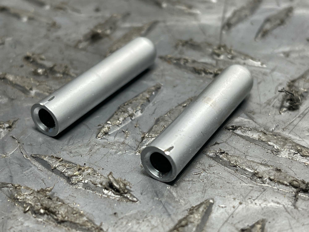 2001-04 Ford Mustang Bullitt/Mach One Door Lock Pins Pair 284