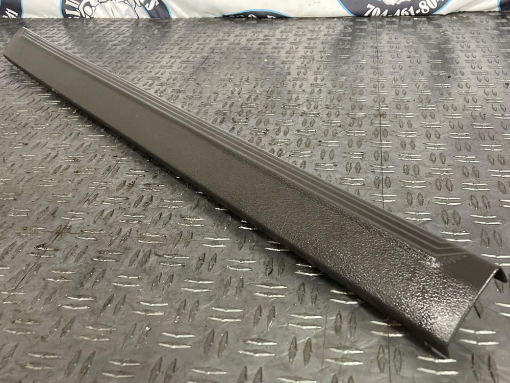 1999-04 Ford Mustang Inner Door Sill Pair- Dark Charcoal 284
