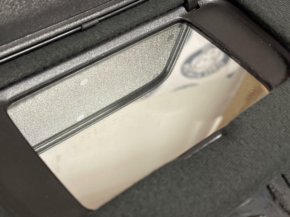 1999-04 Ford Mustang Coupe Sun Visors 284