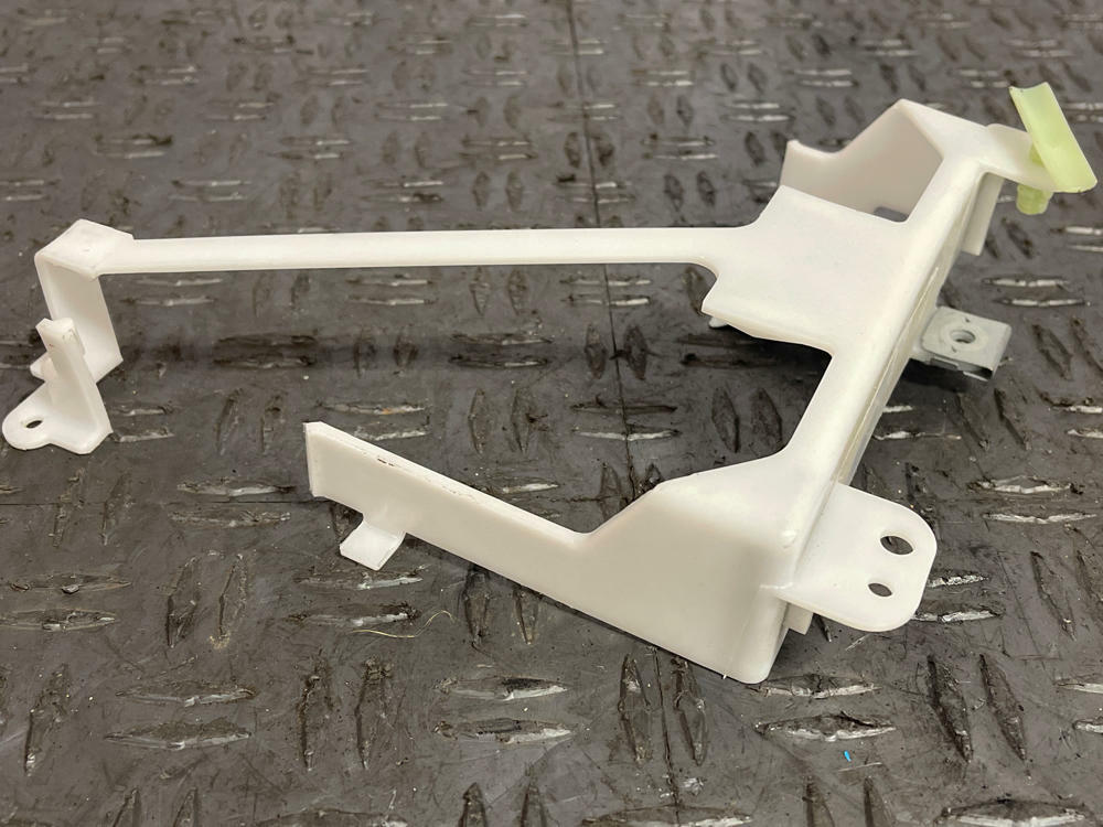 1999-04 Ford Mustang ECU Cage Bracket 284