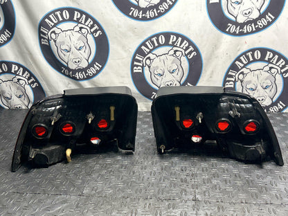 1999-04 Ford Mustang OEM Tail Light Pair 285