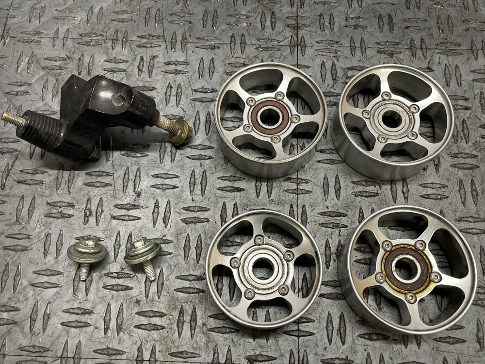 2003-04 Ford Mustang SVT Cobra BilletFlow Idlers Set 285