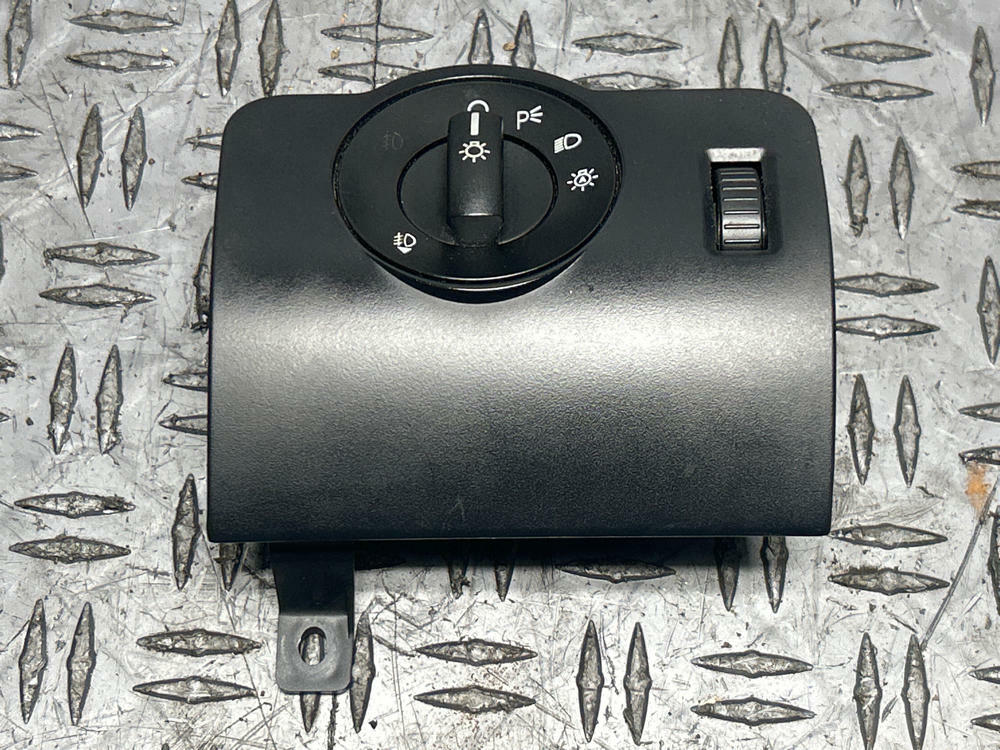 2011-14 Ford Mustang Head Light Control Knob- Black 285