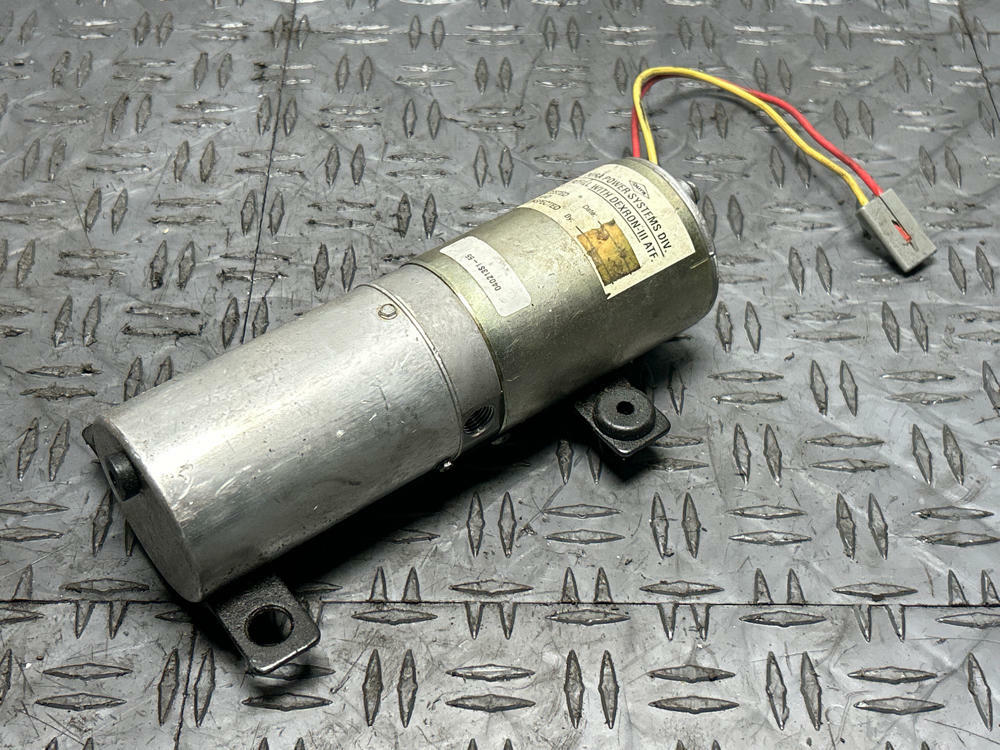 1999-04 Ford Mustang Convertible Top Pump 285