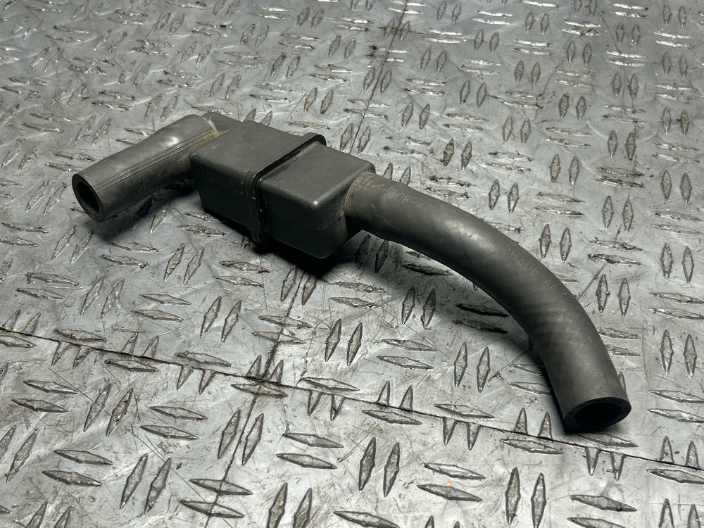 1999-04 Ford Mustang GT Intake Muffler Assembly- for 4.6 2V 285