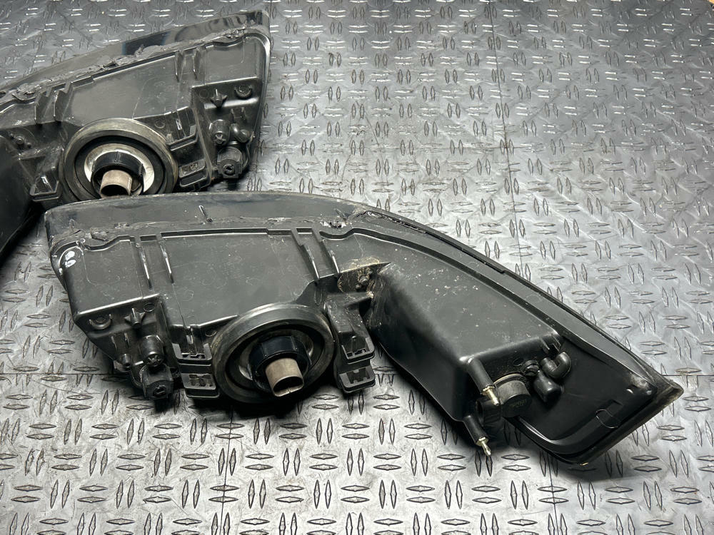 2003-04 Ford Mustang SVT Cobra Aftermarket Head Light Pair- Euro/Clears 255