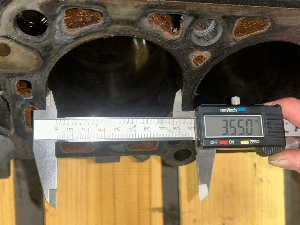 1999-04 Ford Mustang GT 4.6 2V Windsor Iron Block- Standard Bore, TMU