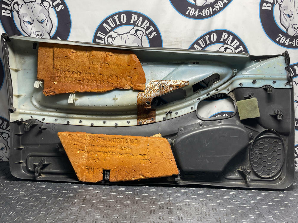 2003-04 Ford Mustang SVT Cobra LH/RH Interior Door Panels Pair 255
