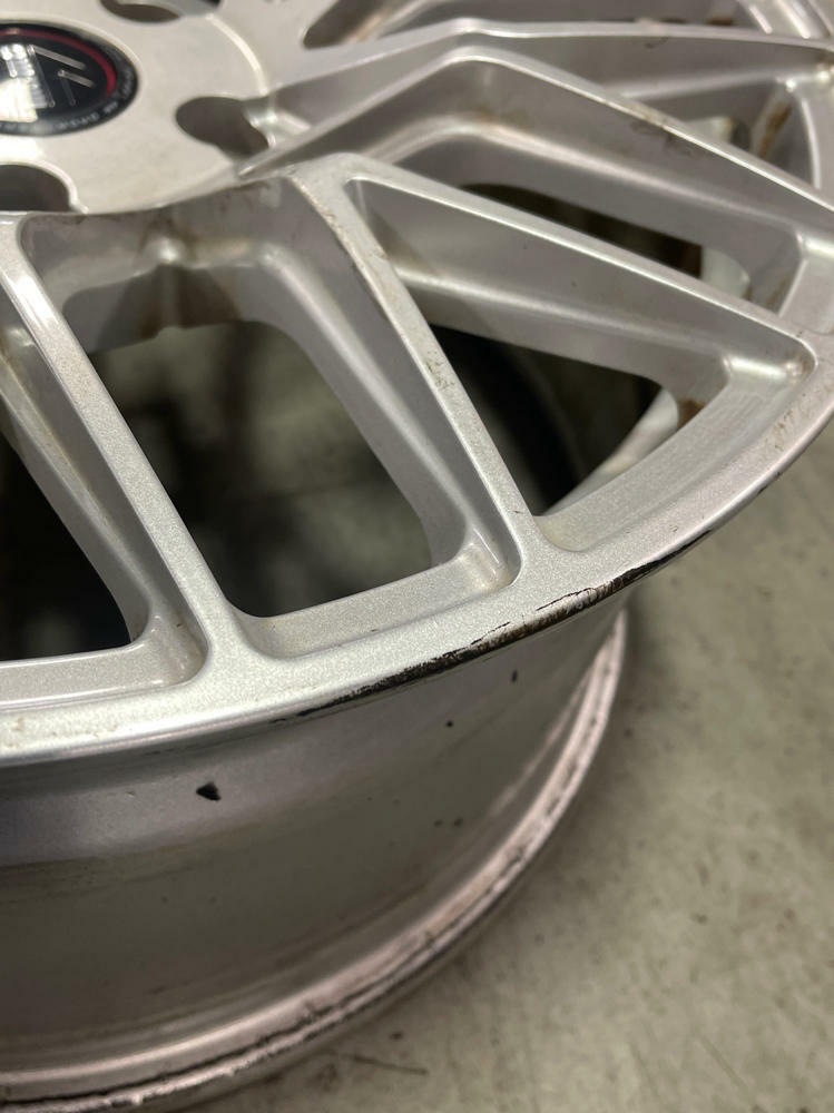 MOMO RF Series Cantina Wheels (x4)- 18x8.5", ET: 45mm, 5x120mm Bolt Pattern 280
