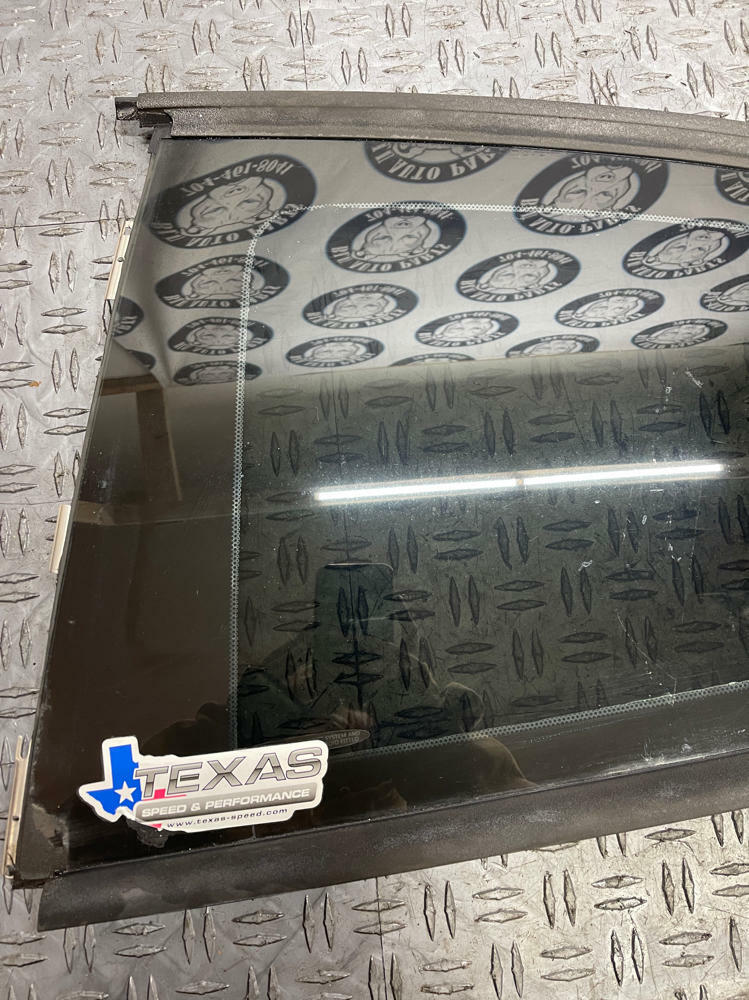 2004-06 Pontiac GTO Driver LH Quarter Panel Glass Window 280