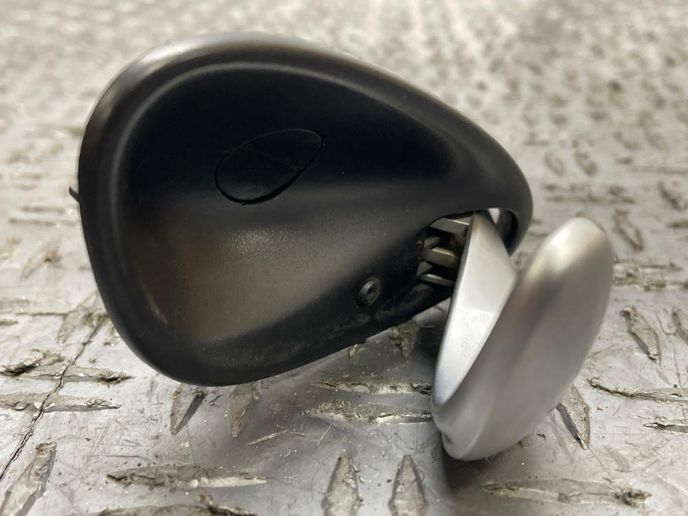 2004 Pontiac GTO Interior LH/RH Door Handle Assembly Pair 280