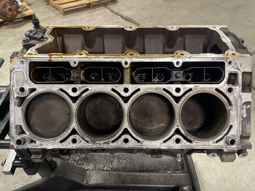 2004 Pontiac GTO LS1 5.7L V8 Short Block Assembly- Standard Bore, TMU 280