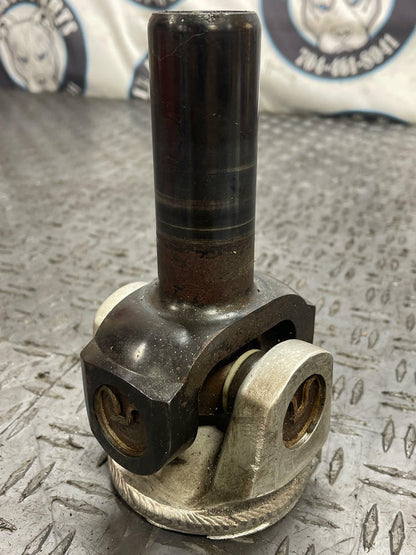 2004-06 Pontiac GTO Driveshaft Input/Output Flanges- for 4L60E Auto Trans 280