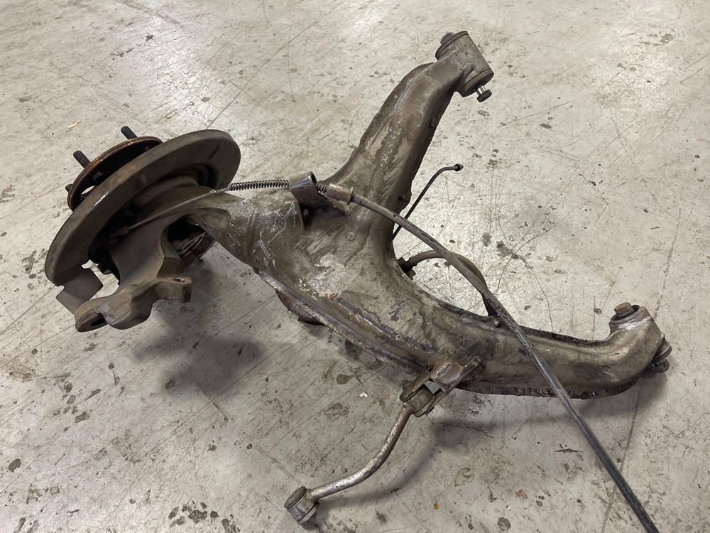 2004-06 Pontiac GTO Rear Passenger RH Control Arm Spindle Hub 280