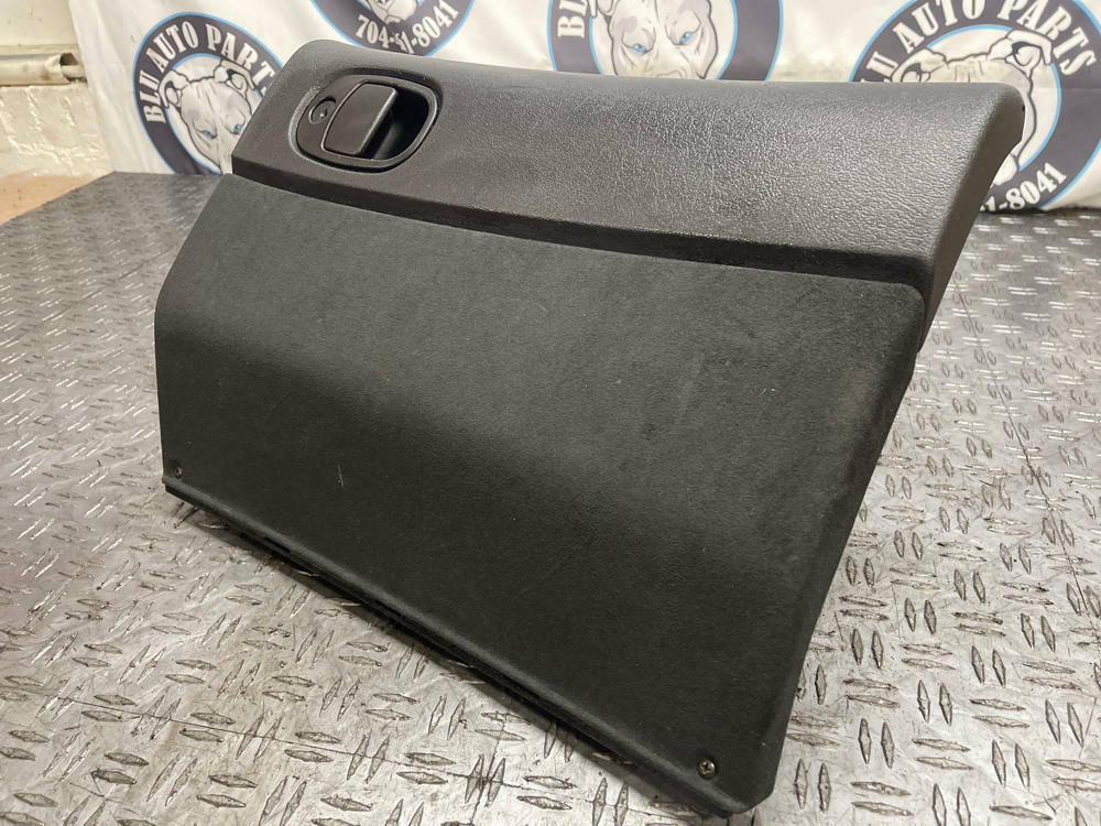 2004-06 Pontiac GTO Interior Passenger RH GloveBox 280