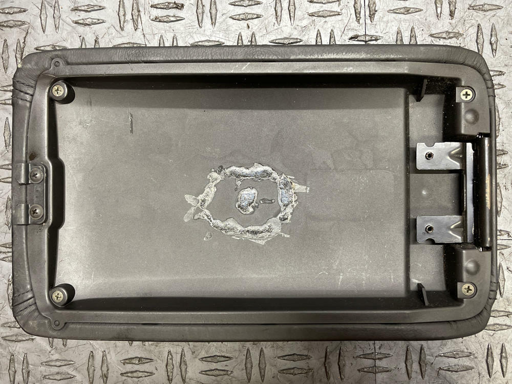 2004-06 Pontiac GTO Leather Center Console Lid 280