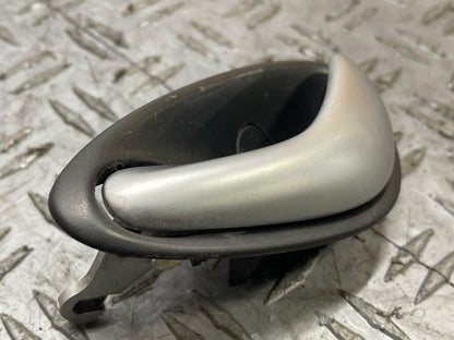 2004 Pontiac GTO Interior LH/RH Door Handle Assembly Pair 280
