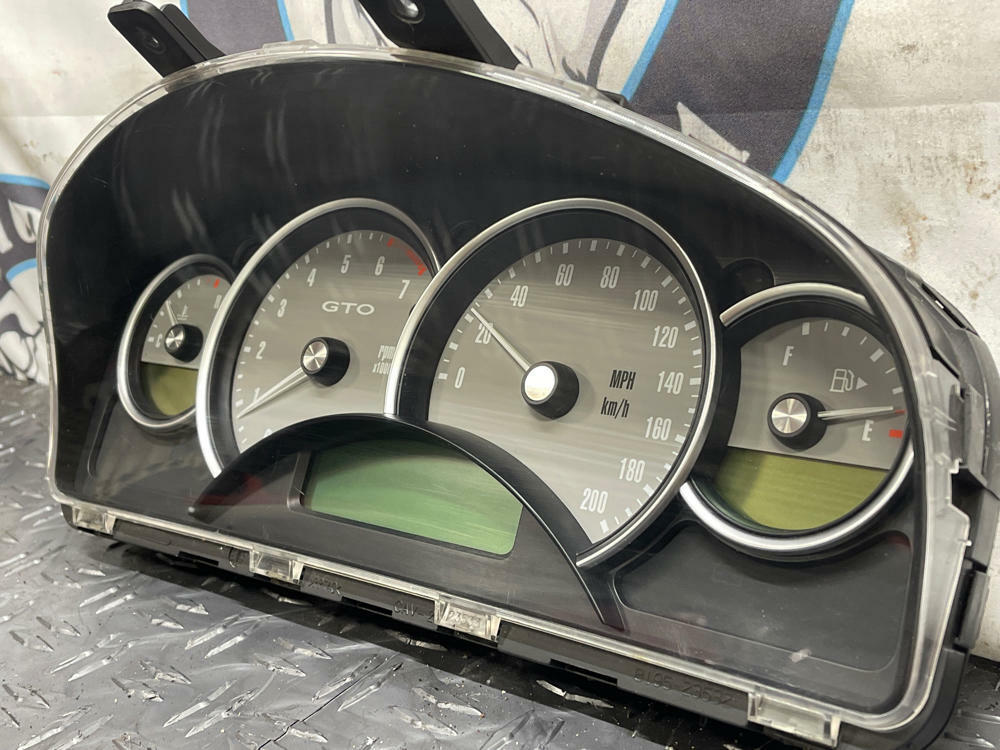 2004 Pontiac GTO Instrument Cluster- for Auto Trans Cars, TMU 280