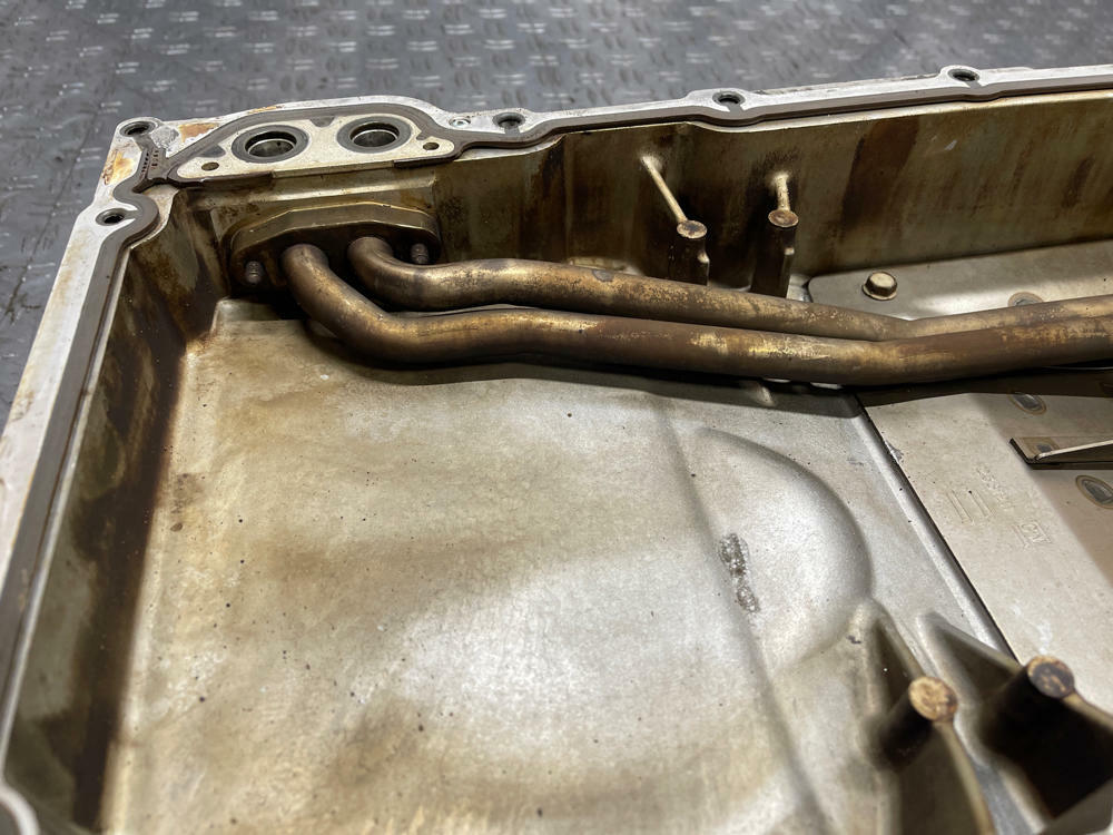 2004 Pontiac GTO 5.7L V8 LS1 Oil Pan,  Pickup Tube, & Windage Tray  280