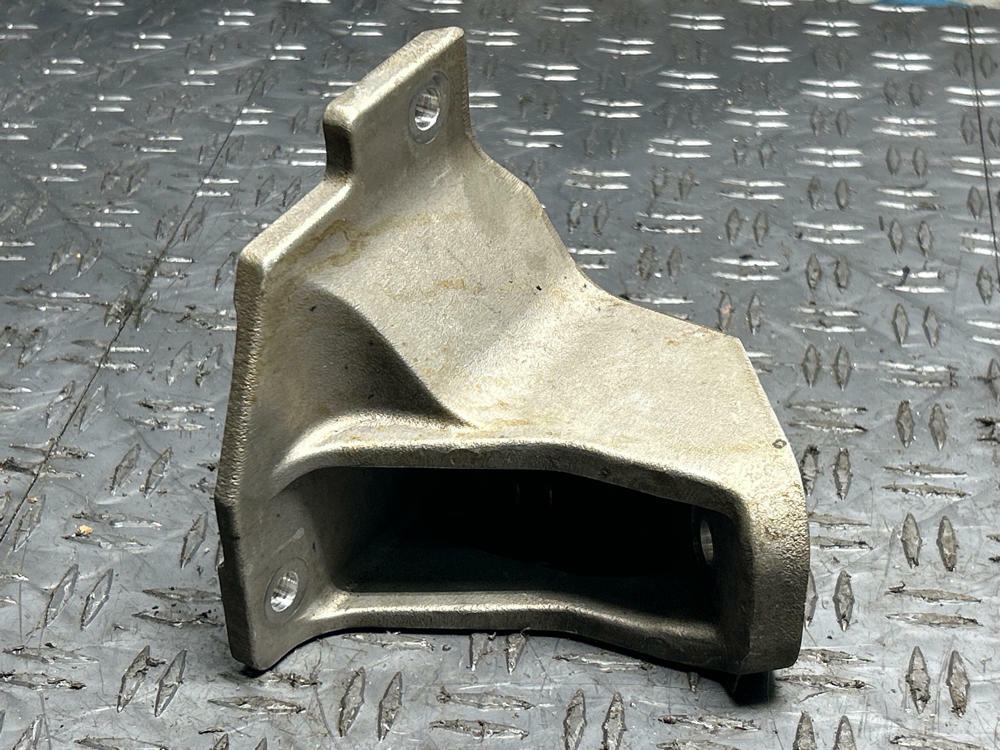 2004-06 Pontiac GTO Pass. RH Motor Mount- NO HARDWARE, for 5.7L LS1 280