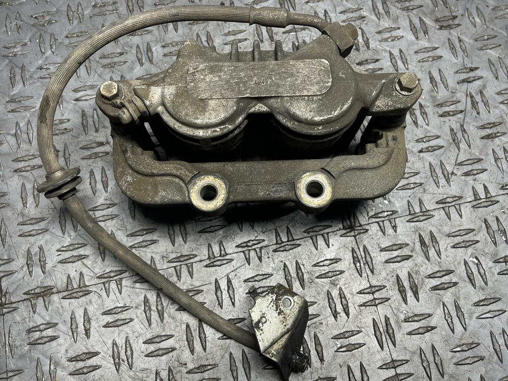 2004-06 Pontiac GTO OEM Driver LH Front Brake Caliper Assembly 280