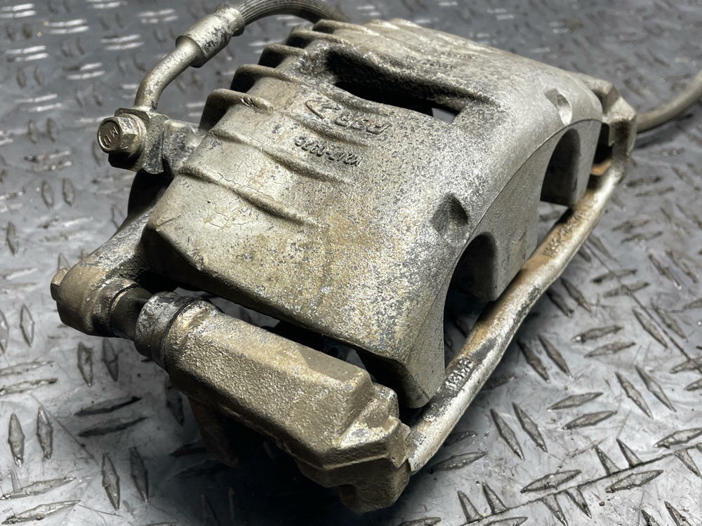 2004-06 Pontiac GTO OEM Driver LH Front Brake Caliper Assembly 280