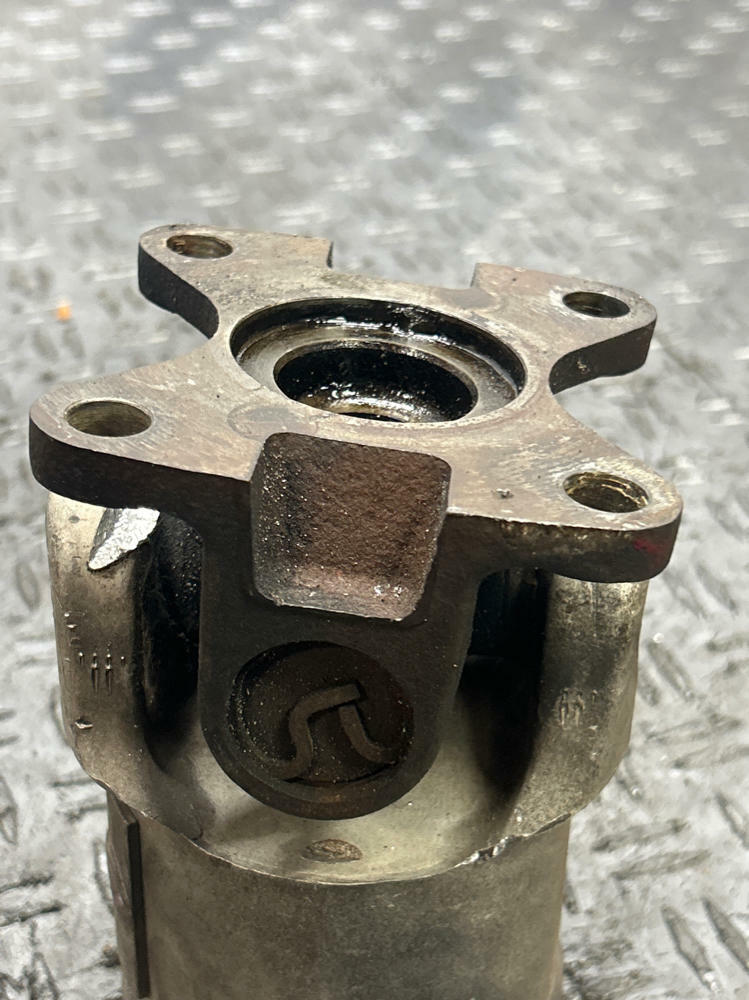 2003-04 Ford Mustan SVT Cobra IRS Driveshaft Flange 286