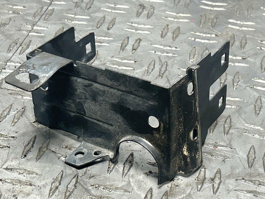 1999-04 Ford Mustang  Engine Bay Fuse Box Mounting Bracket 286