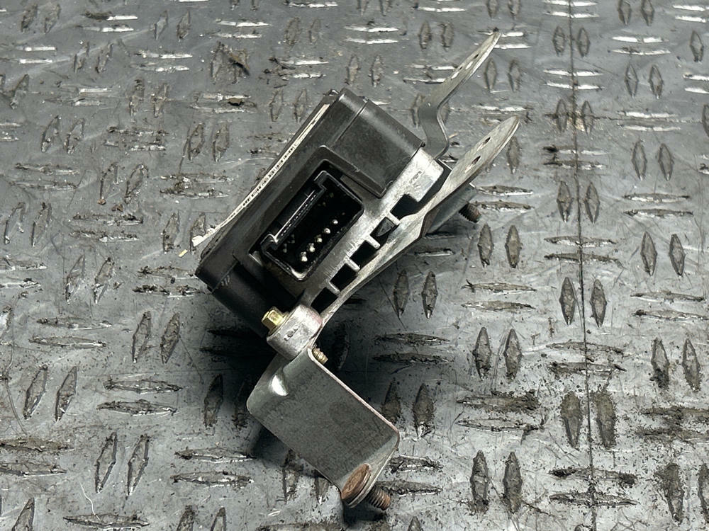 2003-04 Ford Mustang SVT Cobra Fuel Pump Driver Module 286