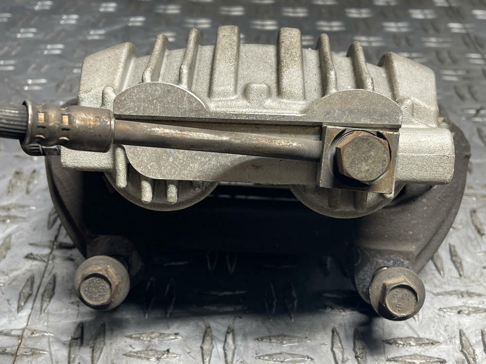 2003-04 Ford Mustang SVT Cobra Front Brake Calipers- NO LOGO, SEE DESC. 286