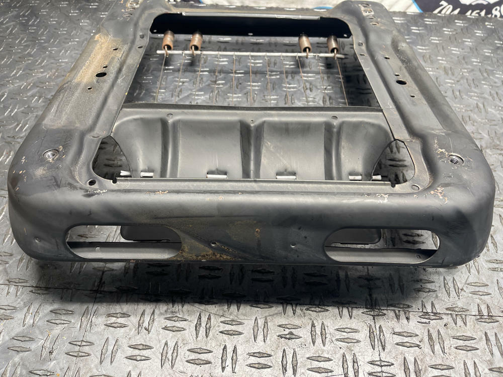 1999-04 Ford Mustang Front RH Passenger Lower Seat Frame- NO RAILS 286