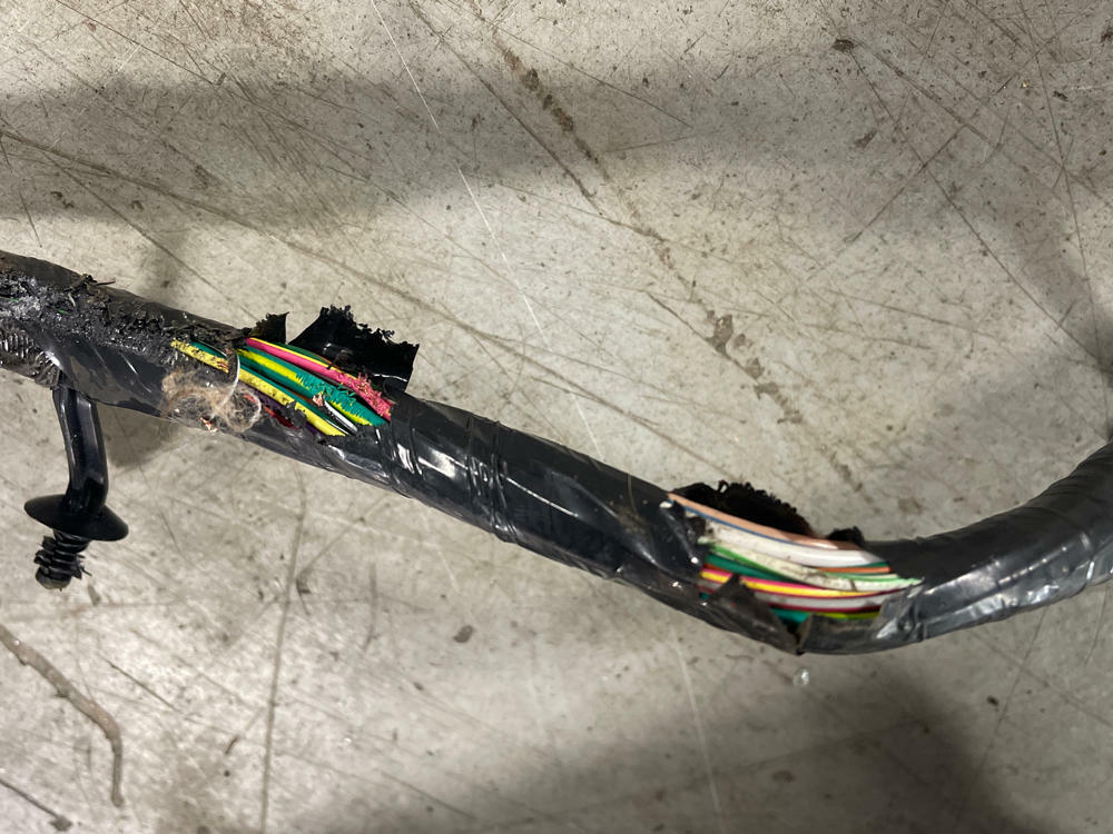 2003-04 Ford Mustang SVT Cobra Convertible Body Harness- PARTS ONLY 286