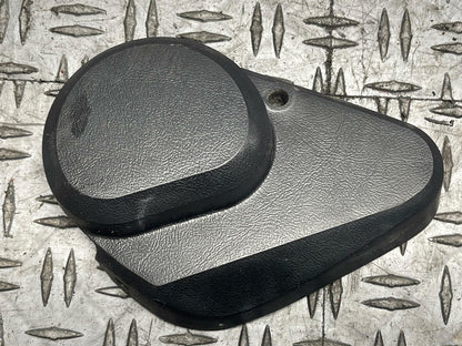 1999-04 Ford Mustang Passenger Front RH Seat Belt Buckle- Sunfaded 286