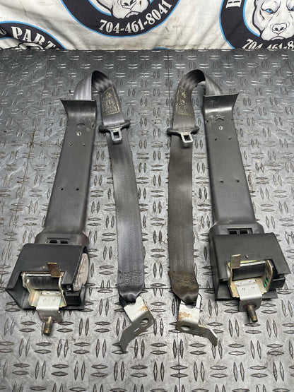 1999-04 Ford Mustang OEM Rear Seat Belt Pair- for CONVERTIBLE 286