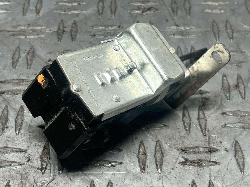 2001-04 Ford Mustang Head Light Control Module- Missing Control Knob 286