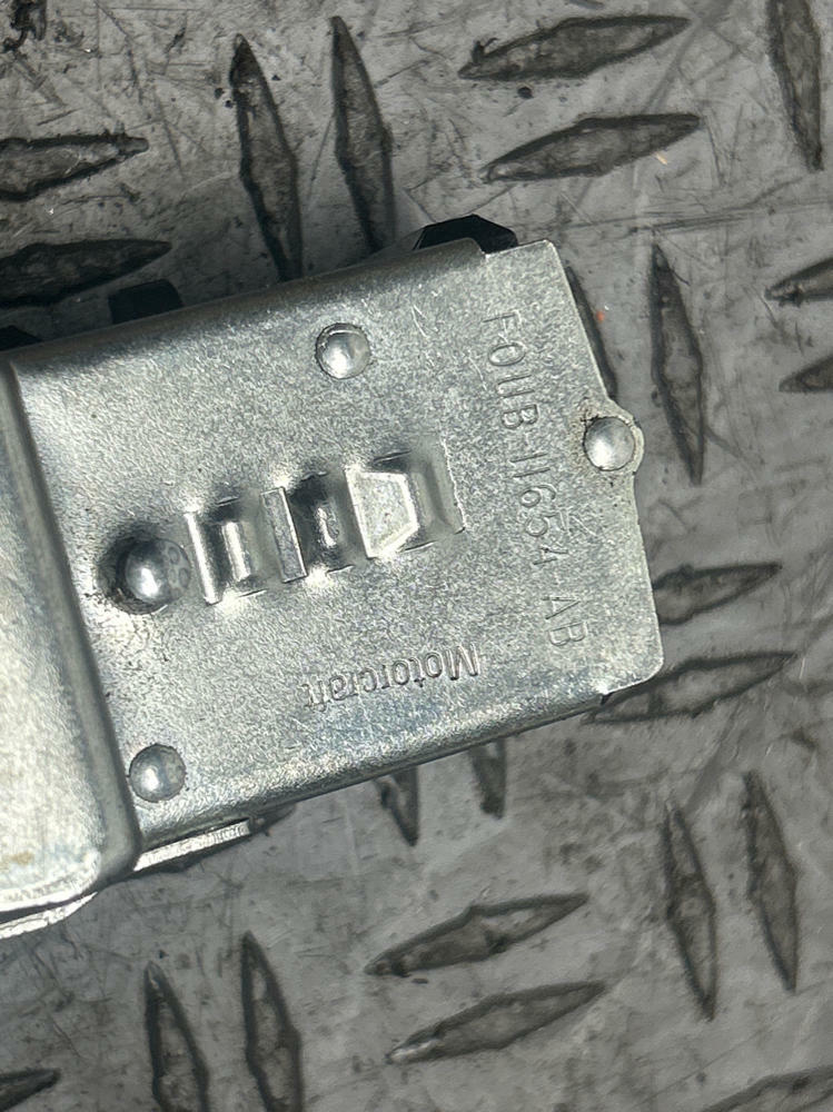 2001-04 Ford Mustang Head Light Control Module- Missing Control Knob 286