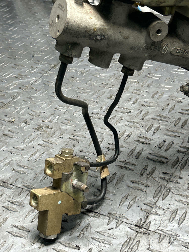 2003-04 Ford Mustang SVT Cobra OEM HydroBoost Assembly- w/ Prop. Valve 286