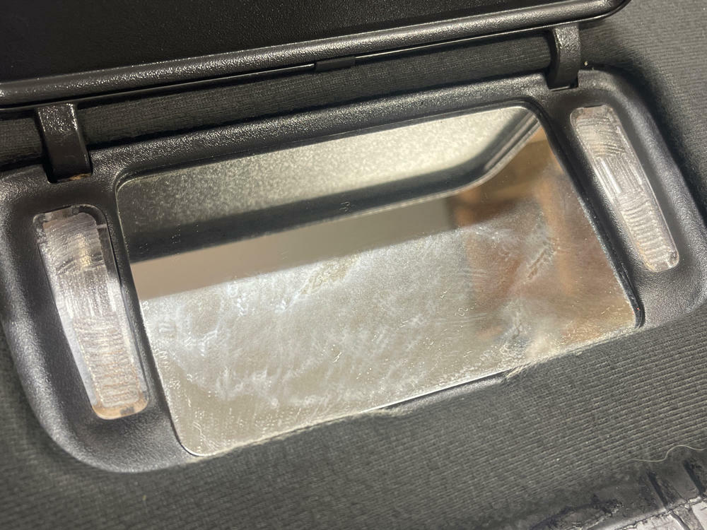 2003-04 Ford Mustang SVT Cobra Coupe Sun Visors 287