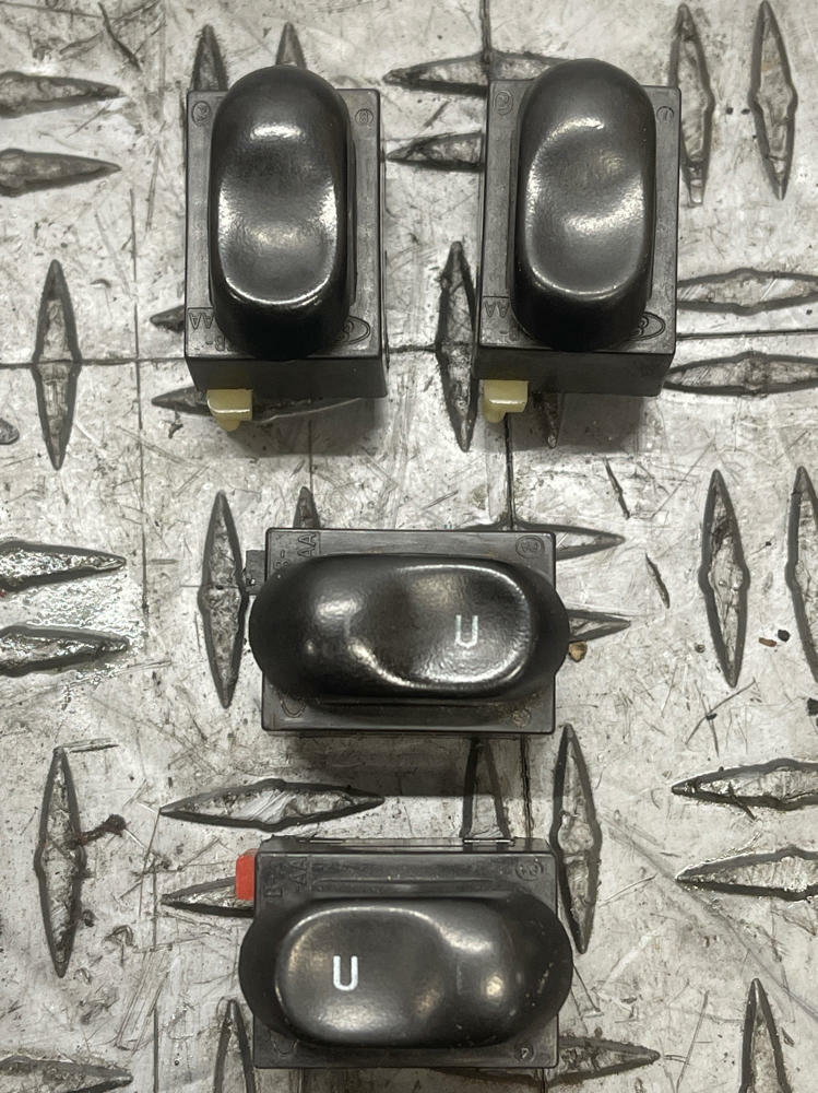 2003-04 Ford Mustang SVT Cobra Door Lock & Coupe Window Switch Set 287