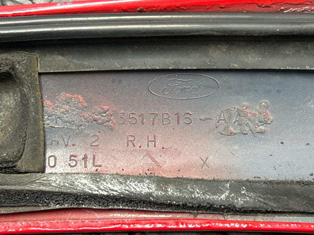 2003-04 Ford Mustang SVT Cobra Pass. RH Ext. A-Pillar- COUPE, Code D3 287