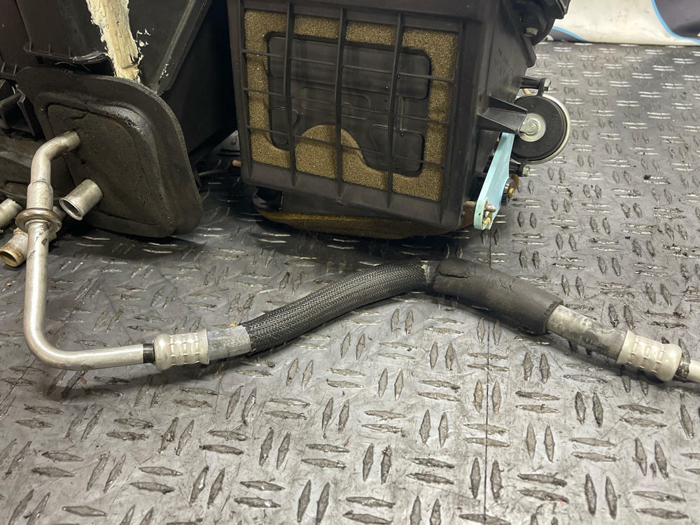 2003-04 Ford Mustang SVT Cobra Heater Box- NEEDS NEW HEATER CORE 287